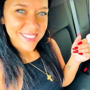 Meet your Posher, Becky